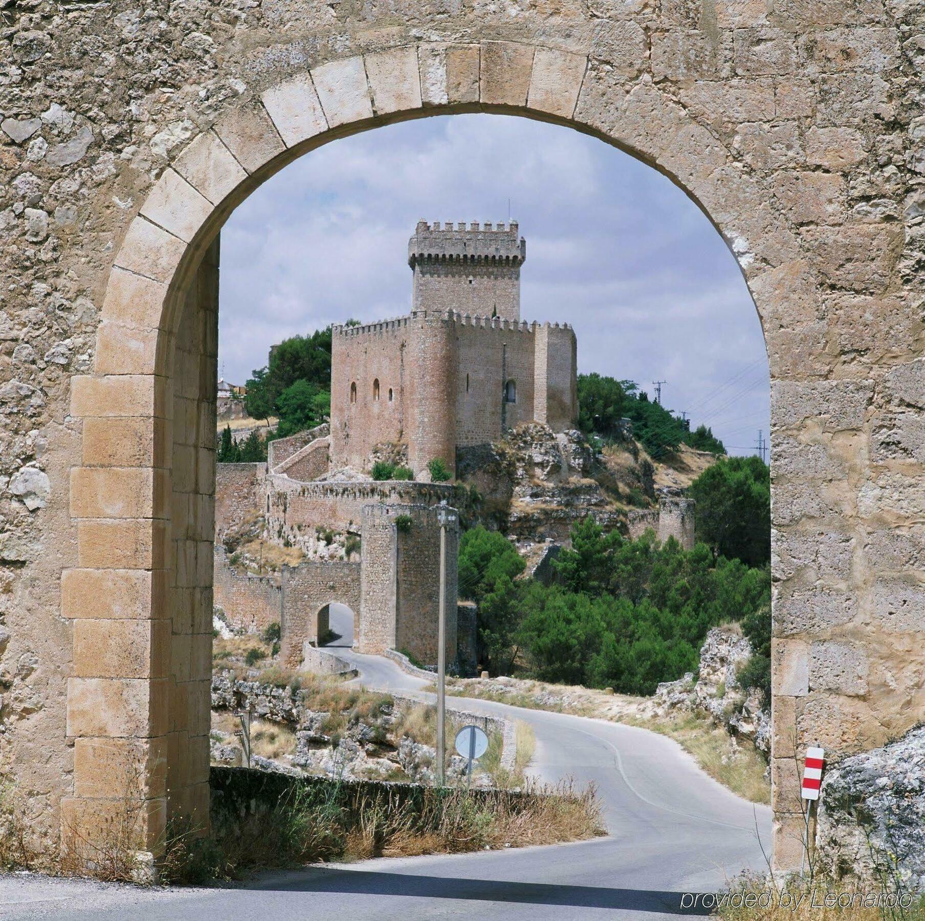 Parador De Alarcon Hotel Luaran gambar